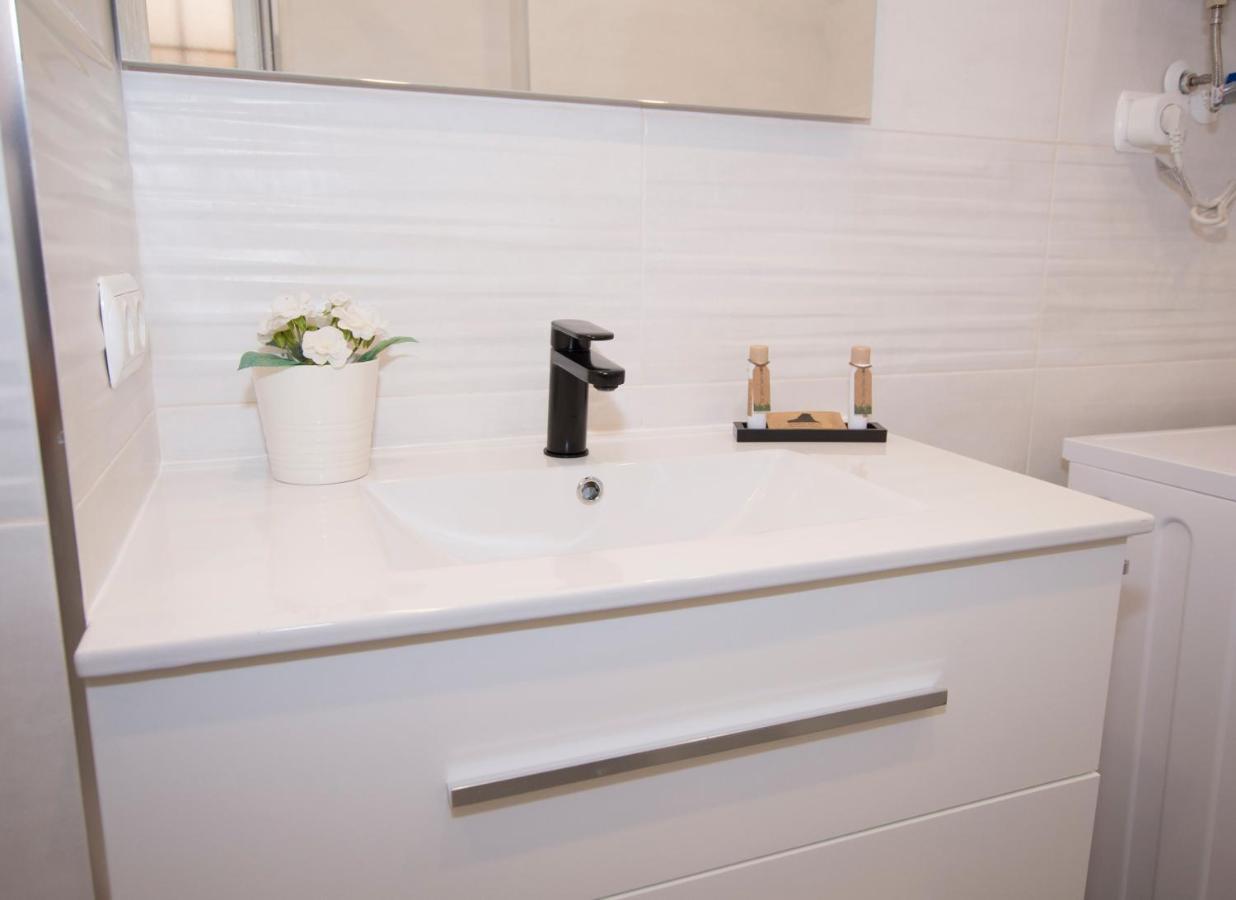 Cosy Apartment Close To Sea, Wifi, Air Cond Calp Extérieur photo